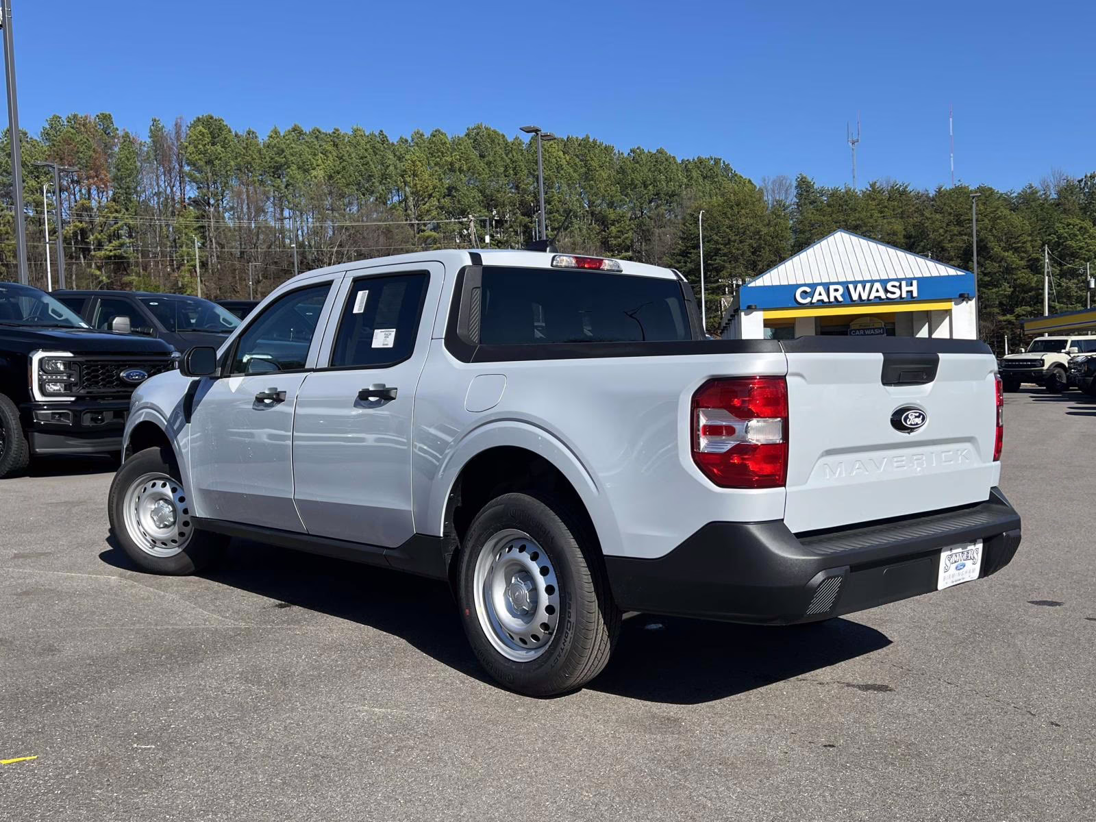 2026 White Metallic Ford Maverick XL AWD Truck