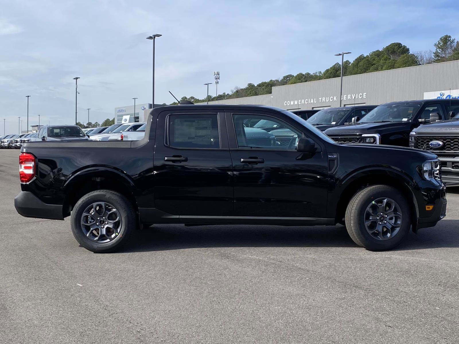 2026 Shadow Black Ford Maverick XLT FWD Truck