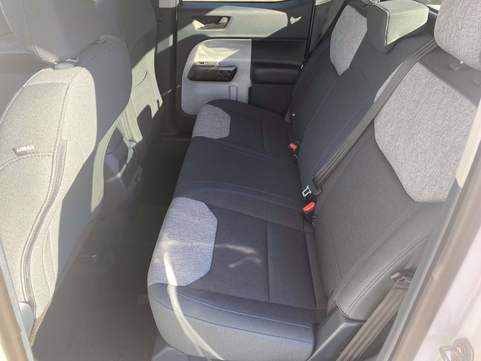 2026 Oxford White Ford Maverick XLT FWD Truck