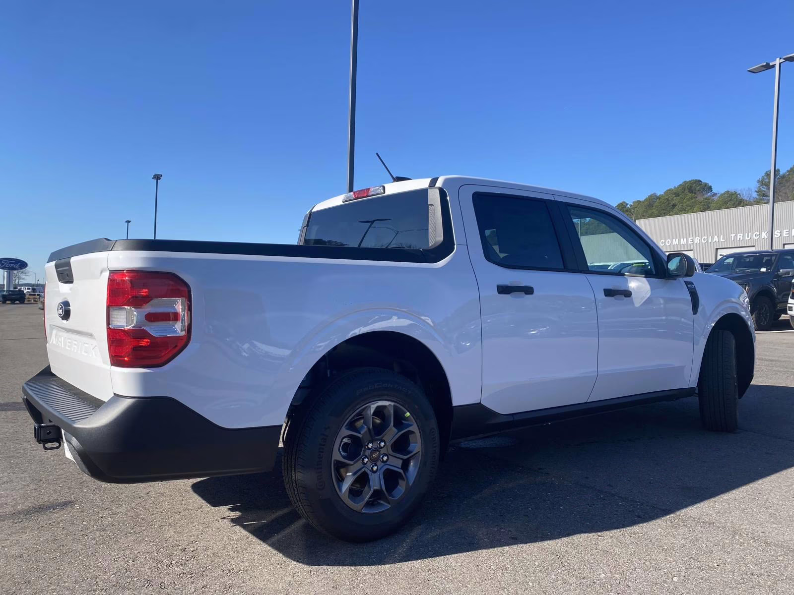 2026 Oxford White Ford Maverick XLT FWD Truck