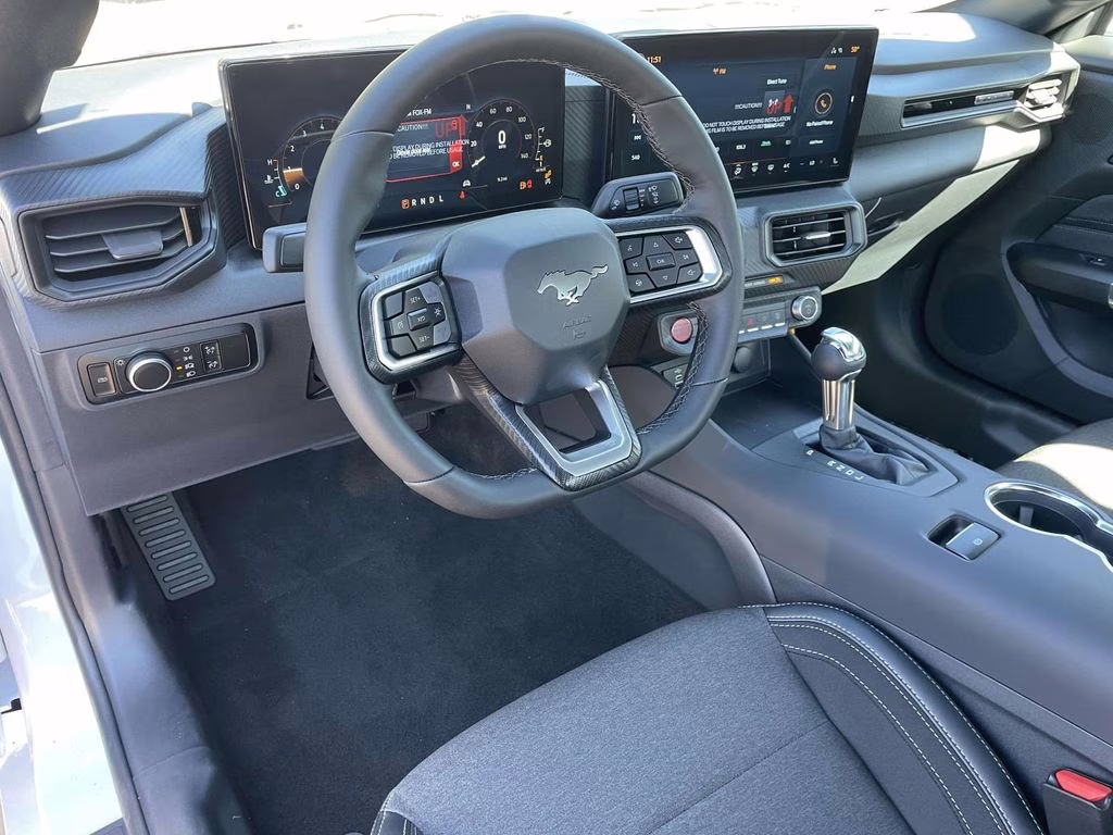 2025 Oxford White Ford Mustang EcoBoost RWD Coupe