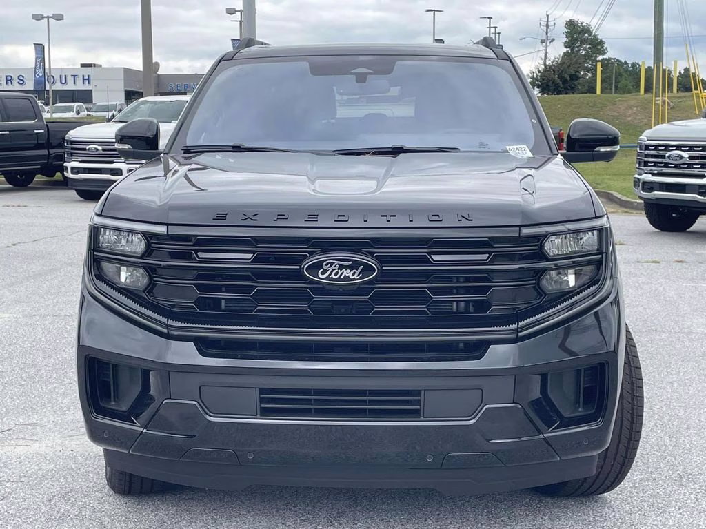 2025 Black Metallic Ford Expedition Max Platinum 4X4 SUV