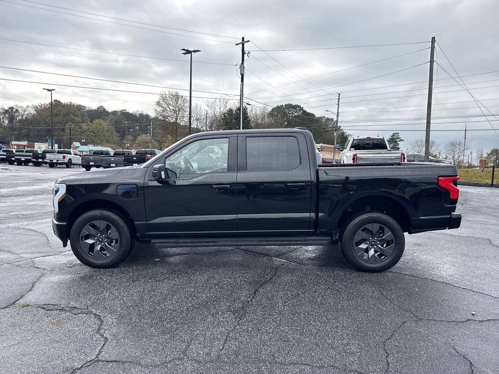 2025 Black Metallic Ford F-150 Lightning Flash AWD Truck