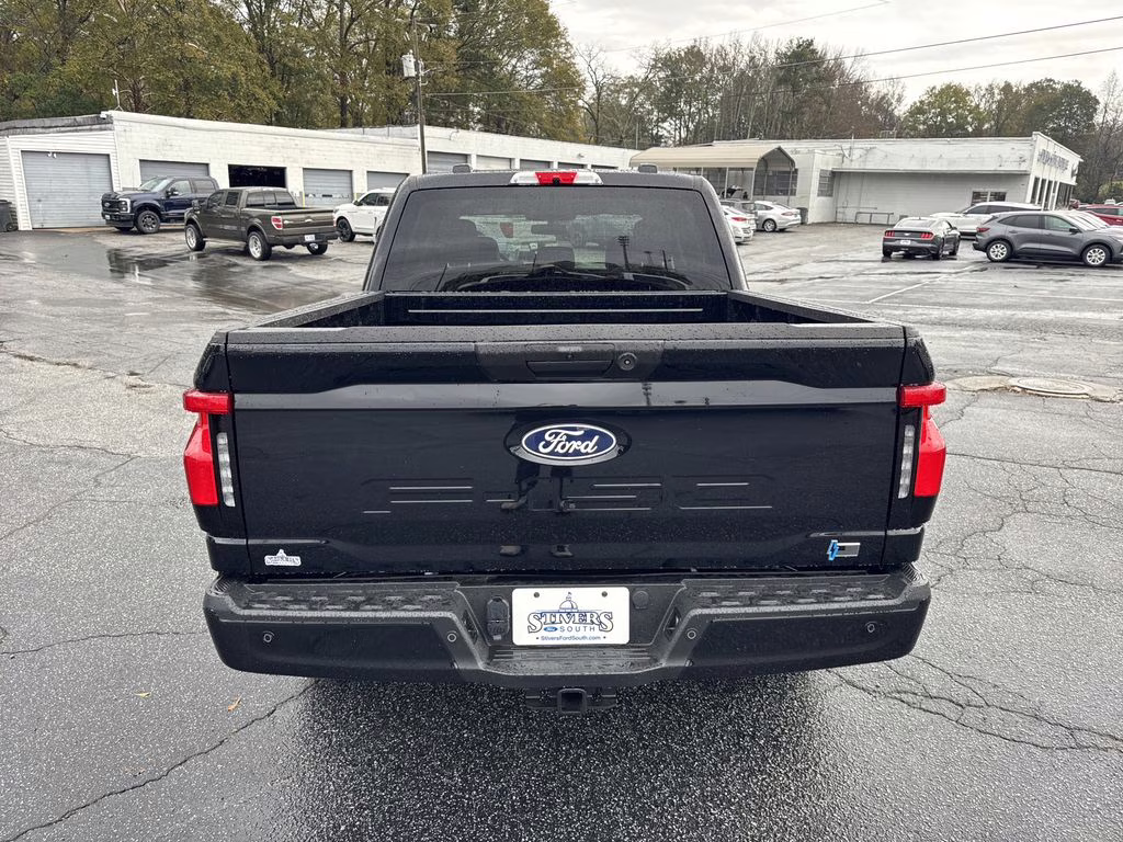 2025 Black Metallic Ford F-150 Lightning Flash AWD Truck