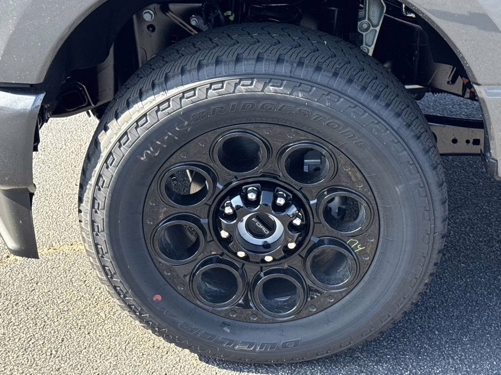 2026 Gray Metallic Ford Super Duty F-250 SRW Lariat 4X4 Truck