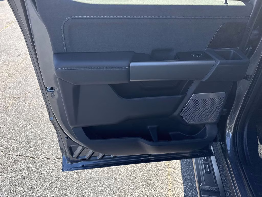 2026 Gray Metallic Ford Super Duty F-250 SRW Lariat 4X4 Truck