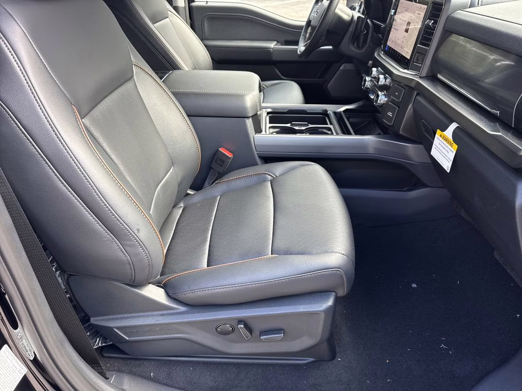 2026 Black Metallic Ford Super Duty F-250 SRW Lariat 4X4 Truck