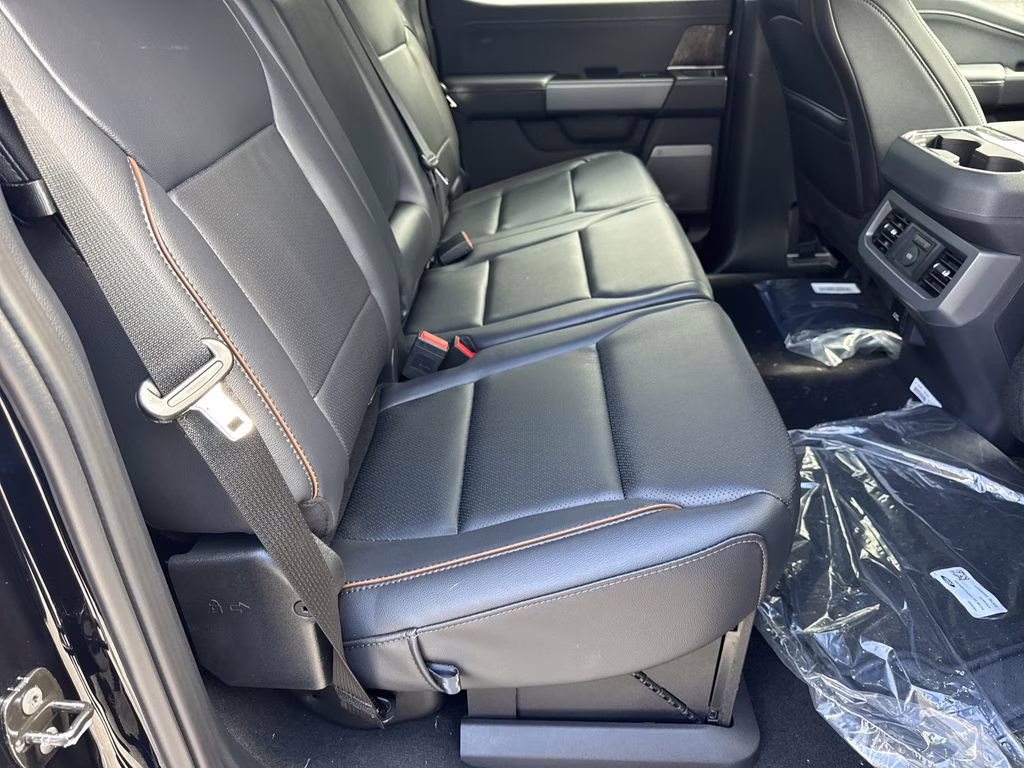 2026 Black Metallic Ford Super Duty F-250 SRW Lariat 4X4 Truck