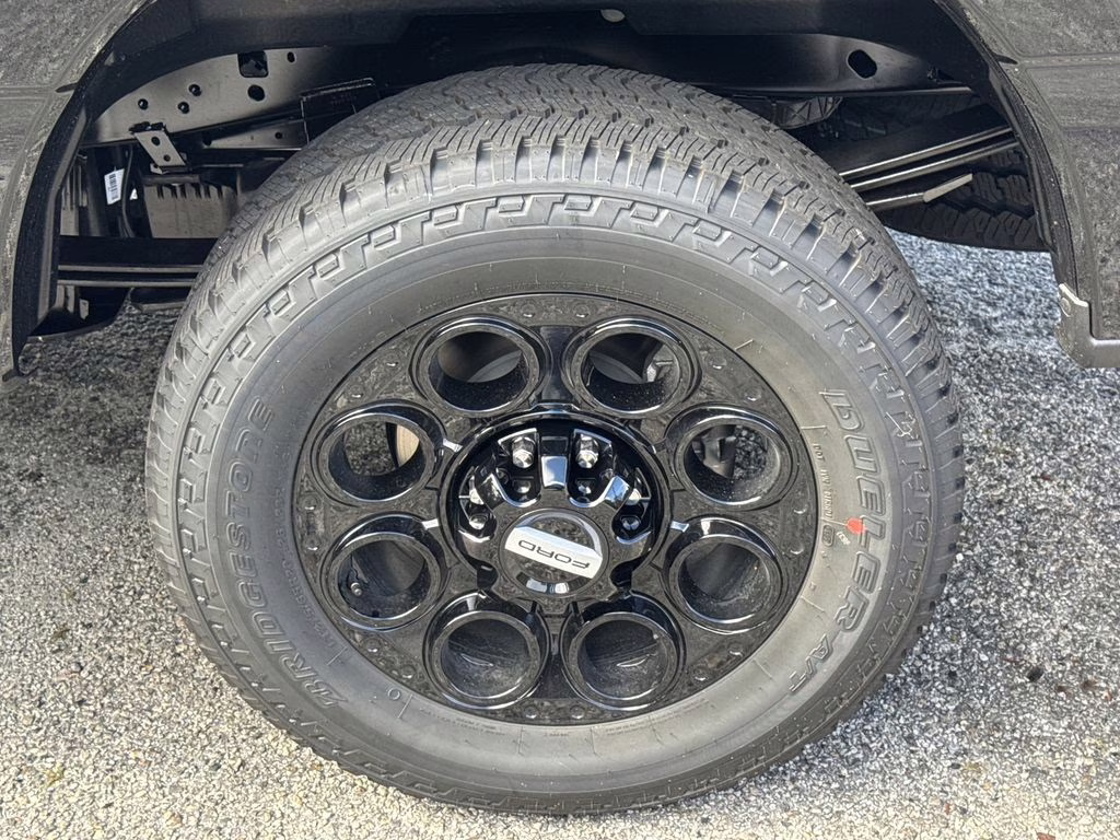 2026 Black Metallic Ford Super Duty F-250 SRW Lariat 4X4 Truck