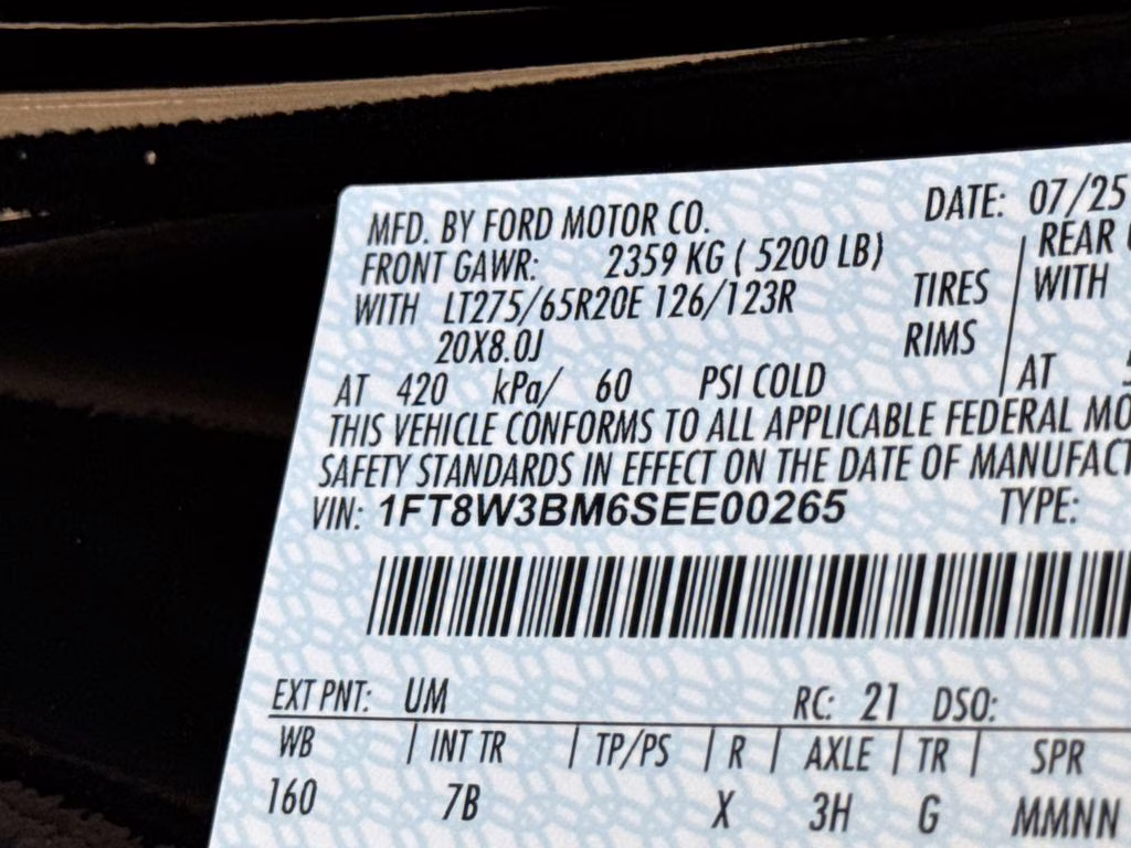 2025 Black Metallic Ford Super Duty F-350 SRW Platinum 4X4 Truck