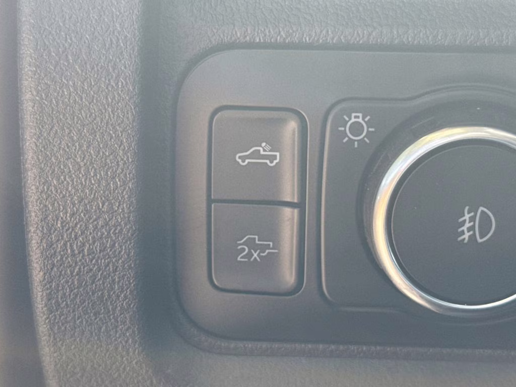 2026 Black Metallic Ford Super Duty F-350 SRW Lariat 4X4 Truck