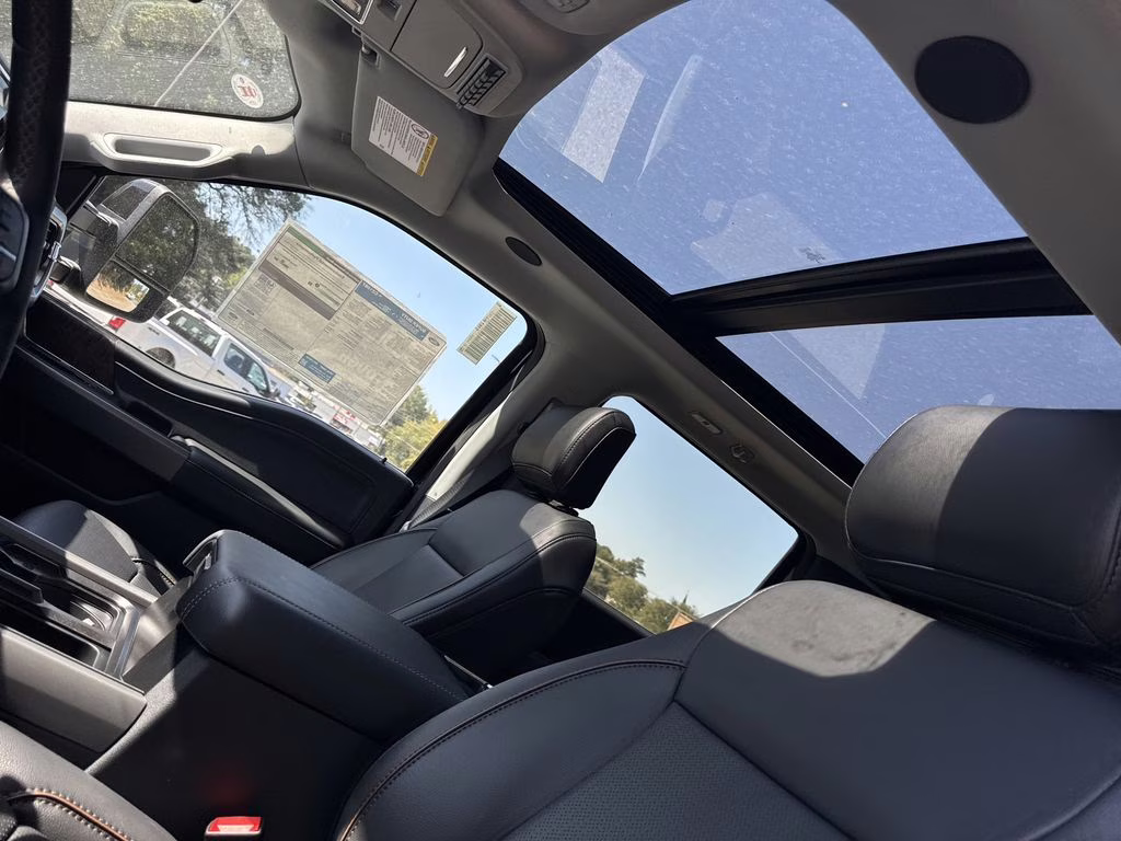 2026 Black Metallic Ford Super Duty F-350 SRW Lariat 4X4 Truck