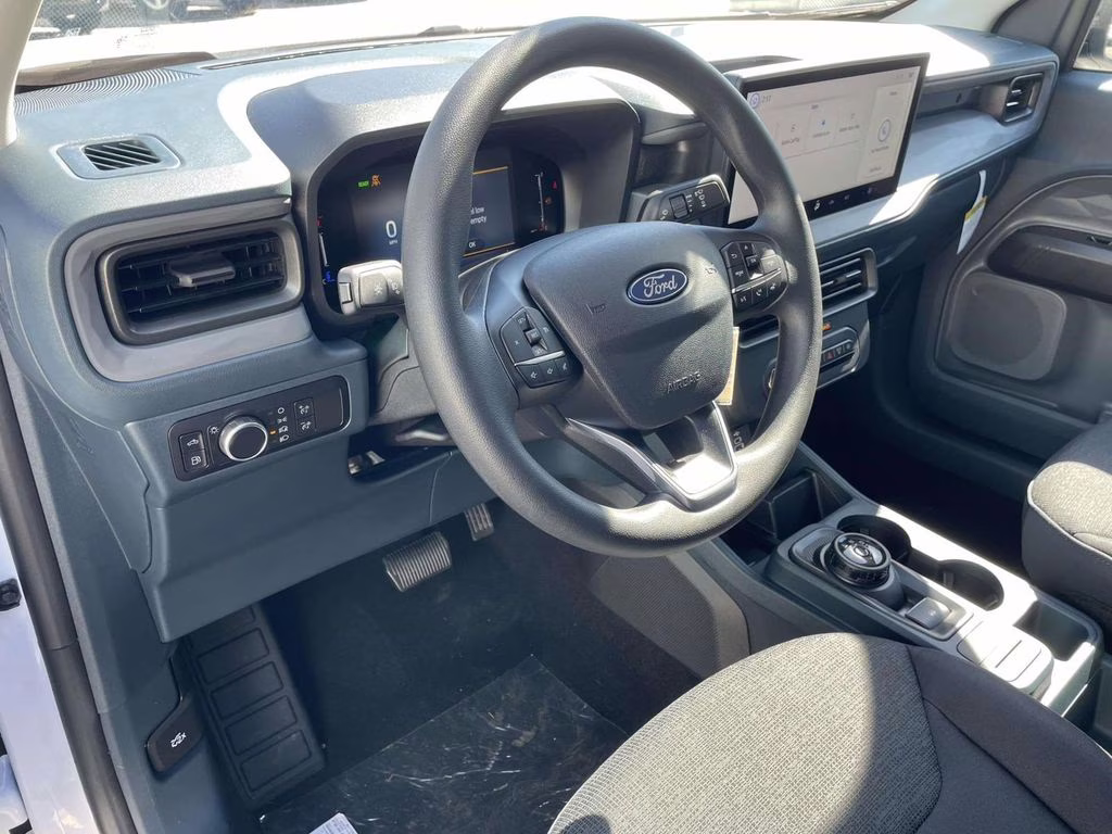 2025 Oxford White Ford Maverick XL FWD Truck