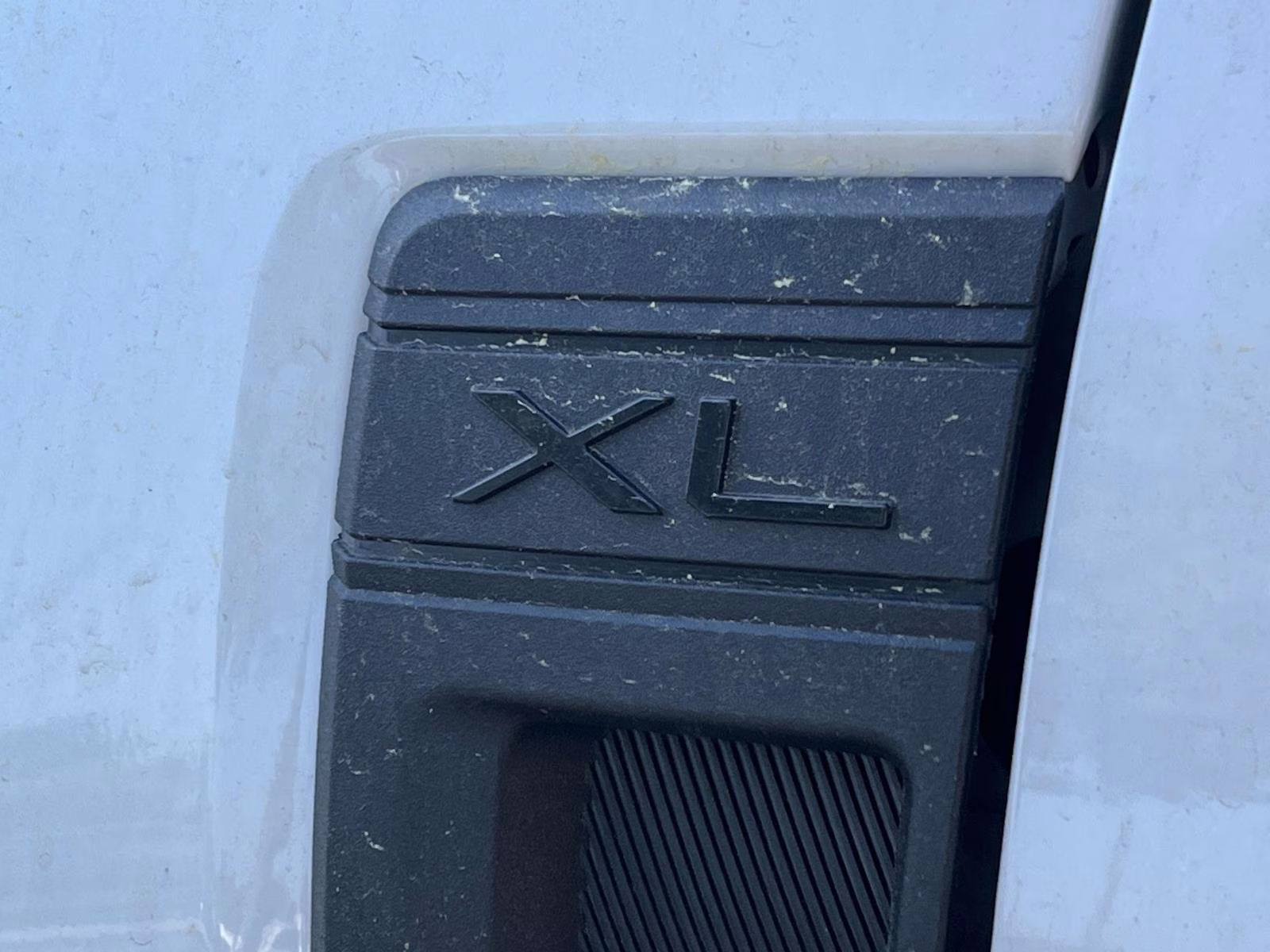 2025 Oxford White Ford Maverick XL FWD Truck