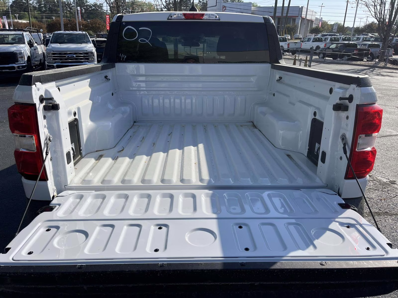 2025 Oxford White Ford Maverick XL FWD Truck