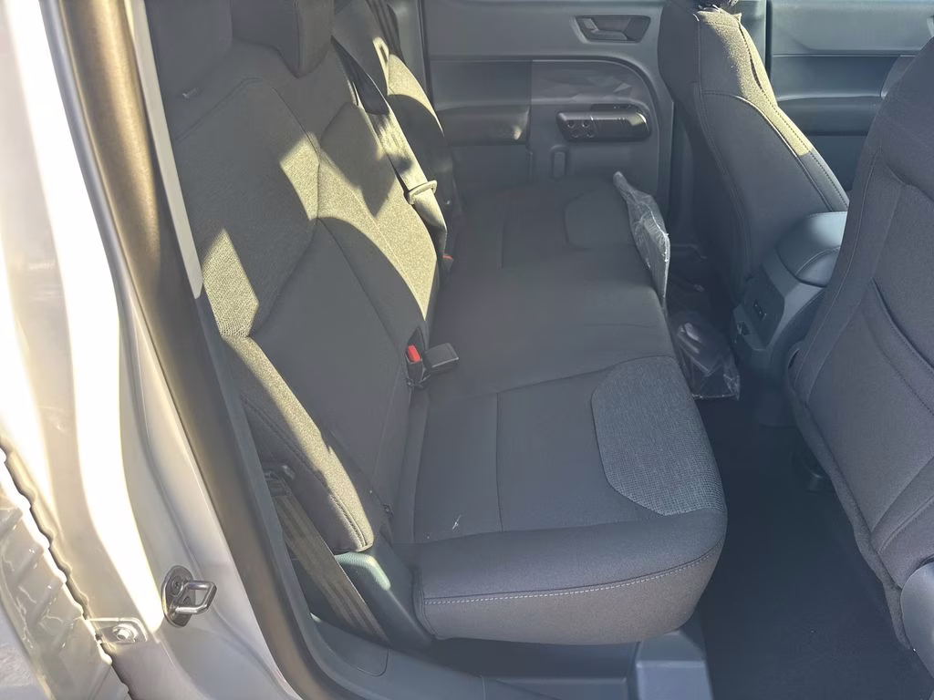 2025 Oxford White Ford Maverick XL FWD Truck