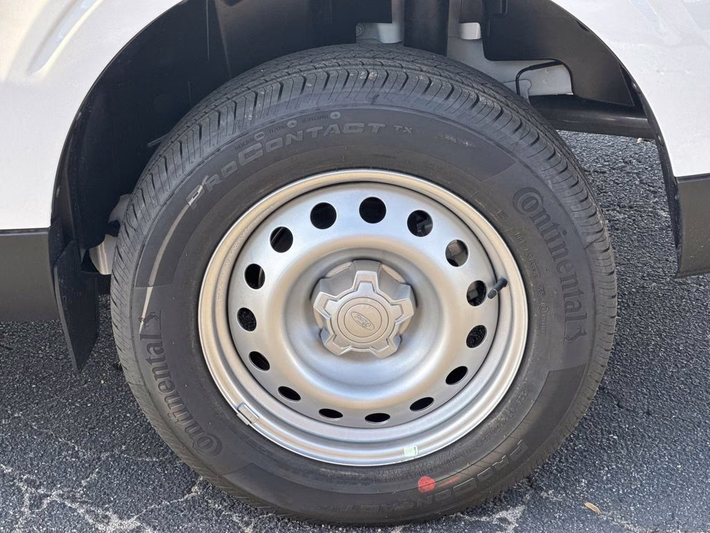 2025 Oxford White Ford Maverick XL FWD Truck