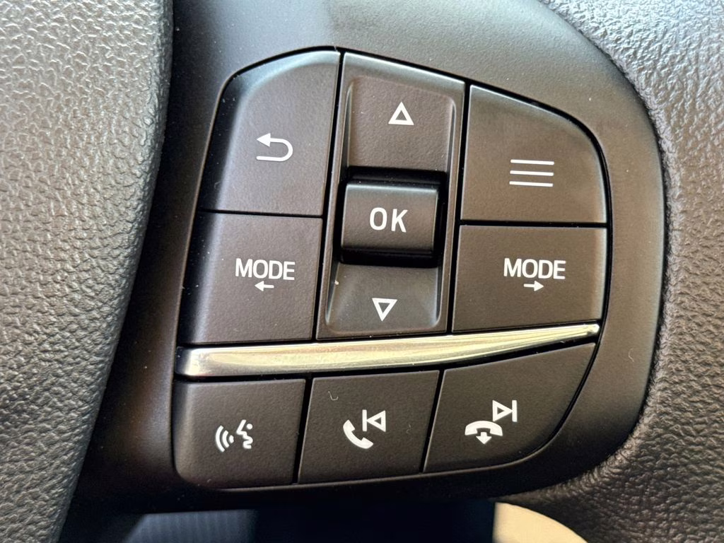 2025 Oxford White Ford Maverick XL FWD Truck