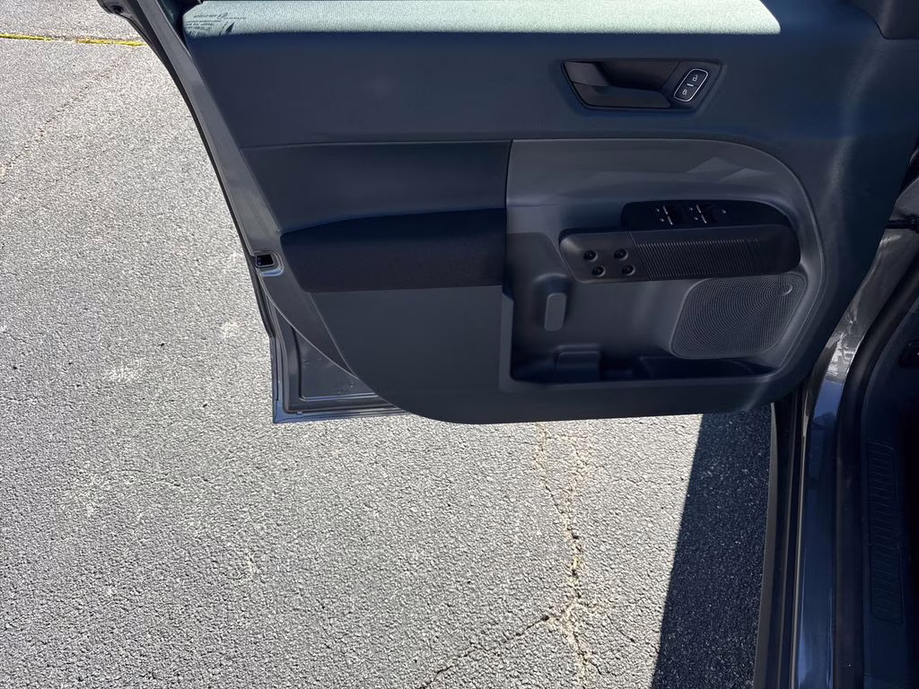 2025 Gray Metallic Ford Maverick XL AWD Truck