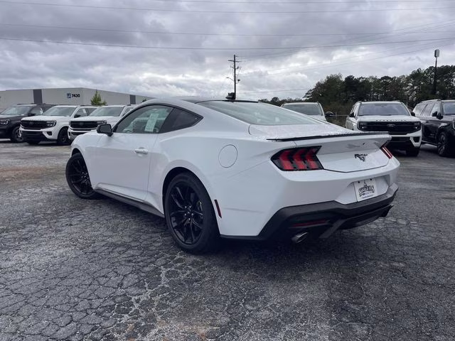 2026 Oxford White Ford Mustang EcoBoost RWD Coupe