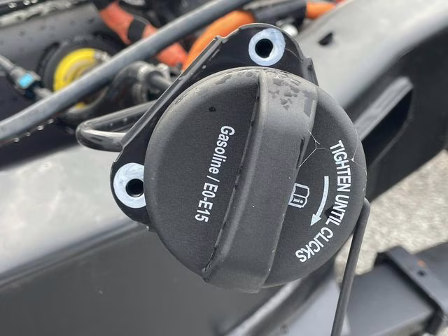 2025 Oxford White Ford Super Duty F-250 SRW XL 4X4 Truck