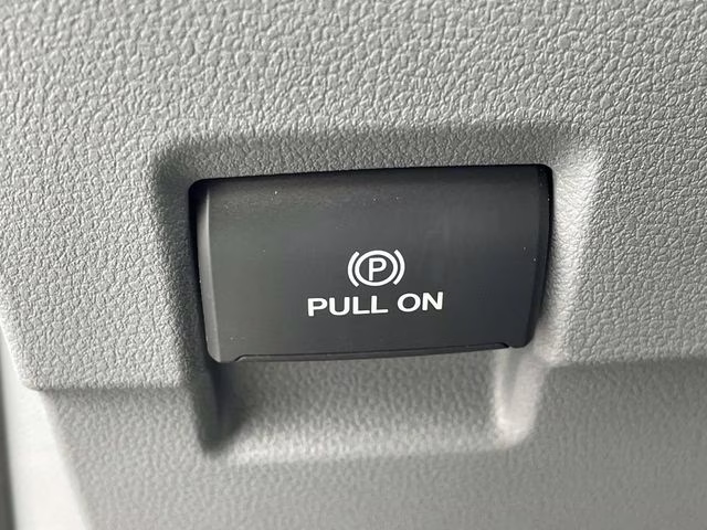 2026 Oxford White Ford Super Duty F-350 SRW XL 4X4 Chassis