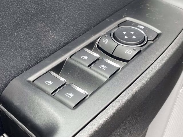 2026 Oxford White Ford Super Duty F-350 SRW XL 4X4 Chassis