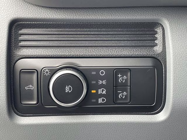 2026 Oxford White Ford Super Duty F-350 SRW XL 4X4 Chassis