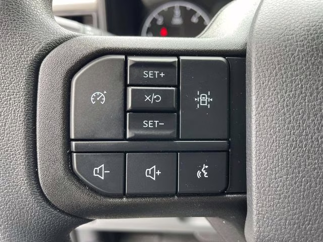 2026 Oxford White Ford Super Duty F-350 SRW XL 4X4 Chassis