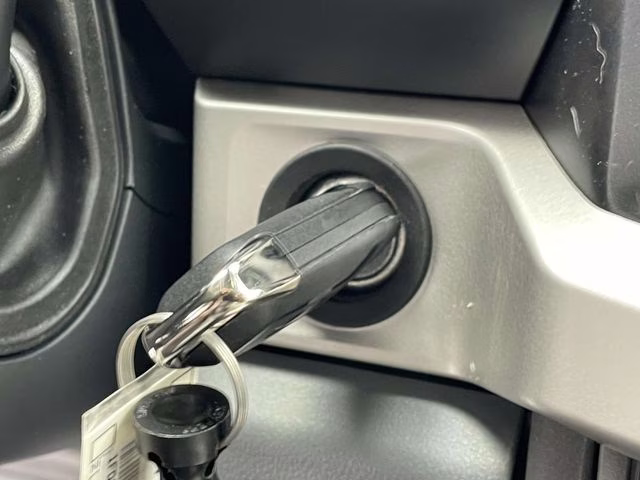 2026 Oxford White Ford Super Duty F-350 SRW XL 4X4 Chassis