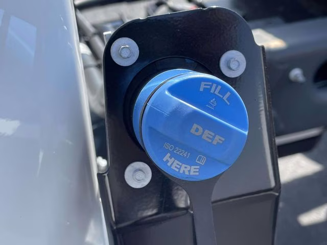 2026 Oxford White Ford Super Duty F-350 SRW XL 4X4 Chassis