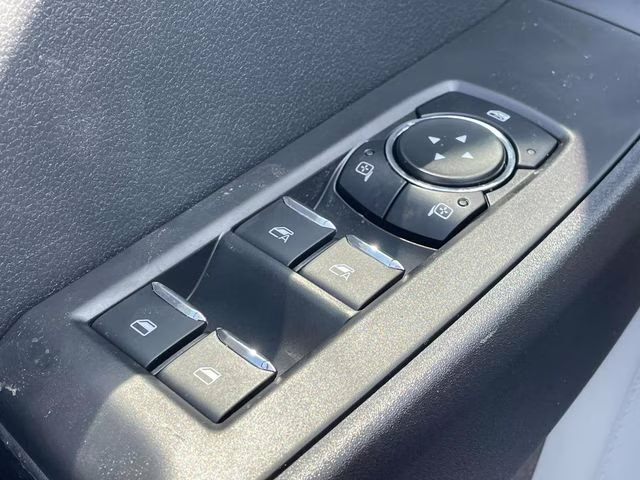 2026 Oxford White Ford Super Duty F-350 SRW XL 4X4 Chassis