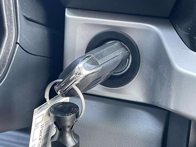 2026 Oxford White Ford Super Duty F-350 SRW XL 4X4 Chassis