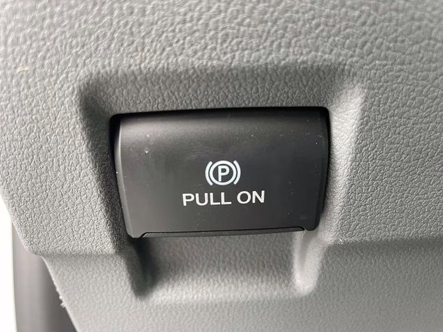 2026 Oxford White Ford Super Duty F-350 DRW XL RWD Chassis