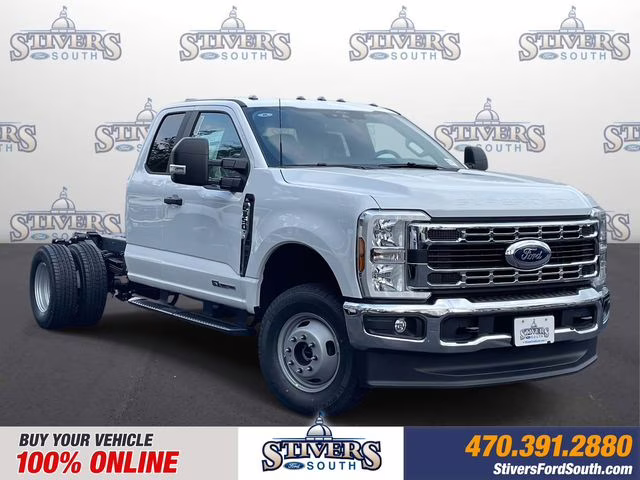 2026 Oxford White Ford Super Duty F-350 DRW XL 4X4 Chassis