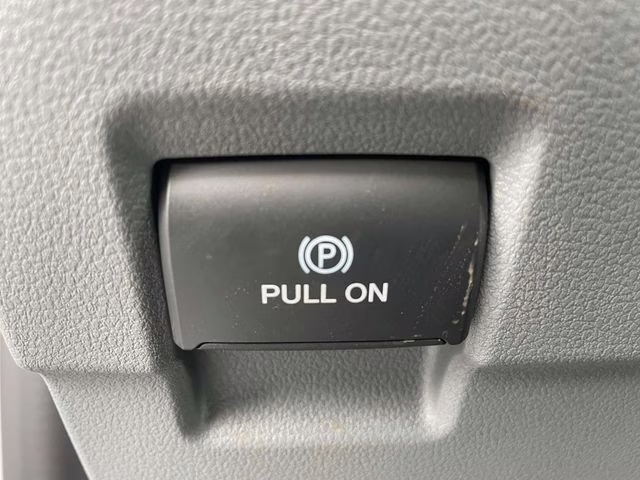 2026 Oxford White Ford Super Duty F-350 DRW XL 4X4 Chassis