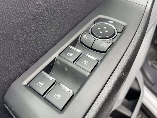 2026 Oxford White Ford Super Duty F-350 DRW XL 4X4 Chassis