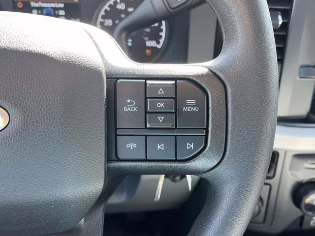 2026 Oxford White Ford Super Duty F-550 DRW XL RWD Chassis