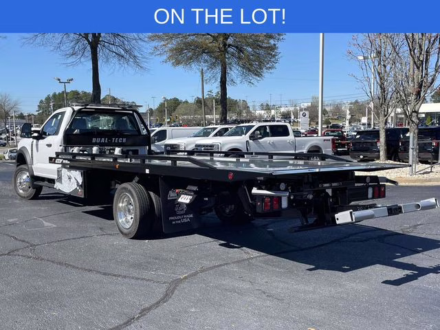 2026 Oxford White Ford Super Duty F-550 DRW XL RWD Chassis