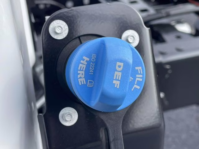 2026 Oxford White Ford Super Duty F-550 DRW XL RWD Chassis