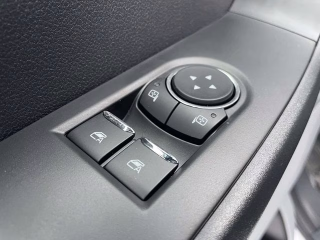 2026 Oxford White Ford Super Duty F-550 DRW XL 4X4 Chassis