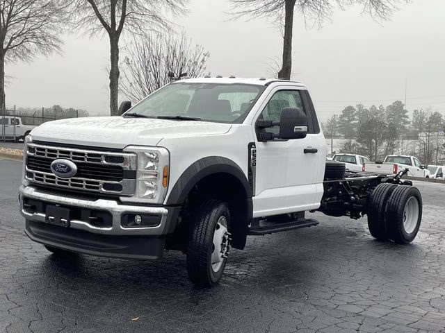 2026 Oxford White Ford Super Duty F-550 DRW XL 4X4 Chassis