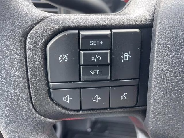 2025 Oxford White Ford F-600SD XL 4X4 Chassis