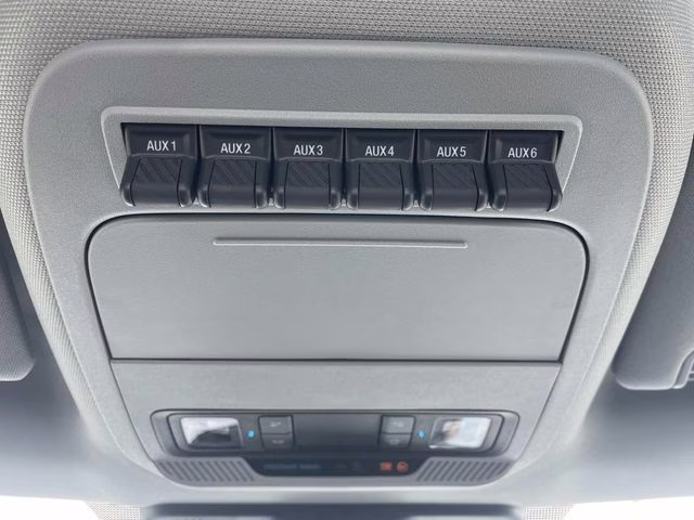 2025 Oxford White Ford F-600SD XL 4X4 Chassis