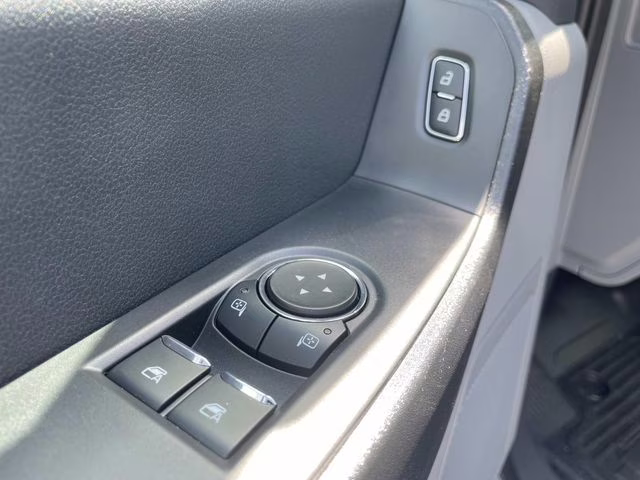 2025 Oxford White Ford F-600SD XL 4X4 Chassis