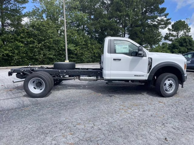 2025 Oxford White Ford F-600SD XL 4X4 Chassis