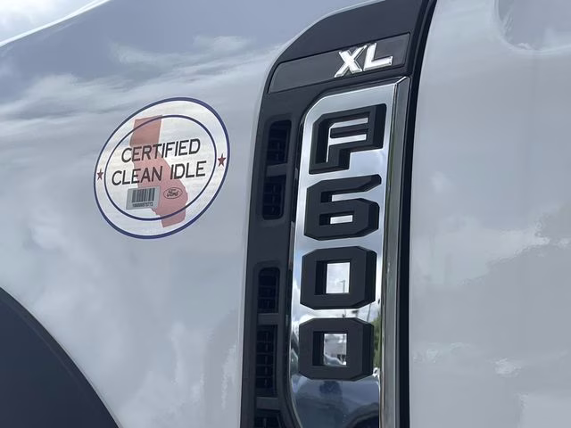 2025 Oxford White Ford F-600SD XL 4X4 Chassis