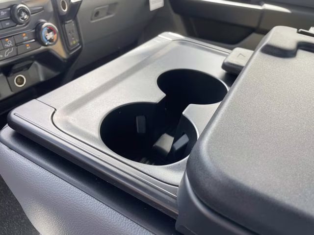 2025 Oxford White Ford F-600SD XL 4X4 Chassis