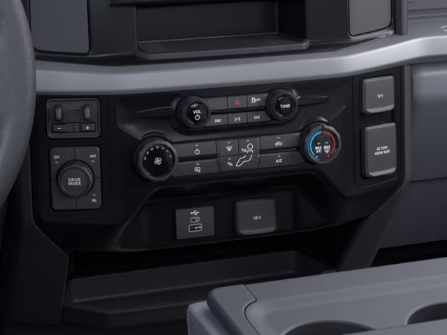 2025 Oxford White Ford F-600SD XL 4X4 Chassis