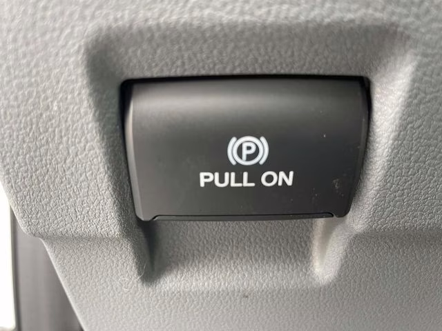 2026 Oxford White Ford Super Duty F-350 SRW XL RWD Chassis